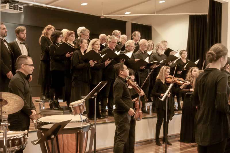 Con-voci-with-Steel-City-Strings-for-Strings-with-Voices